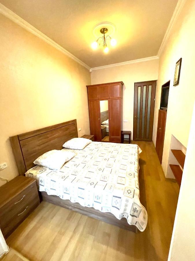 Apartment In The Center Of Erévan Extérieur photo